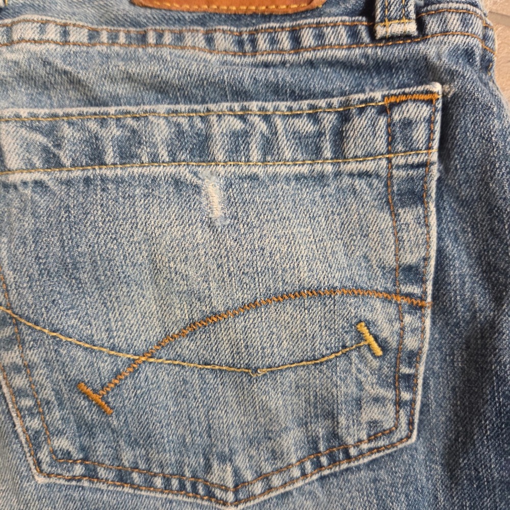 East West Mens Jeans 36x32 Distressed Blue Denim‎ Relaxed Fit Button Fly - Picture 13 of 14